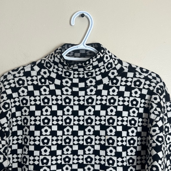Maeve Black White Knit Sweater XXS Anthropologie Geometric Pattern Pullover - Picture 3 of 6
